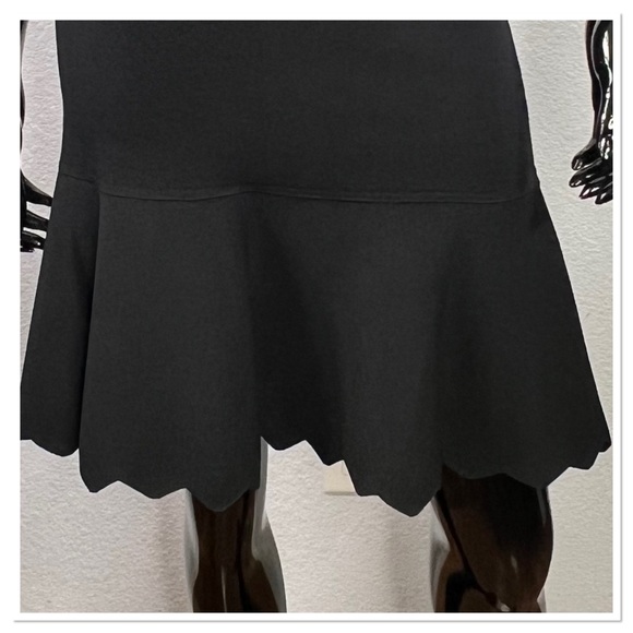 Eliza J Off The Shoulder Fitted Scalloped Hem Dress Sz S Black - Picture 4 of 8